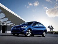 Hyundai Accent 2011 photo