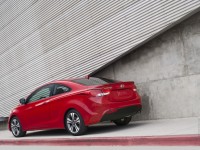 Hyundai Elantra Coupe photo